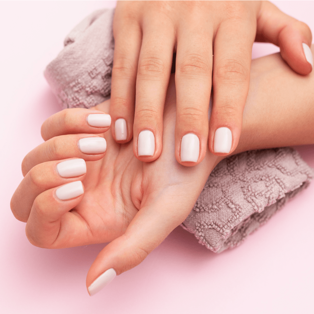 Manicura — By Glow